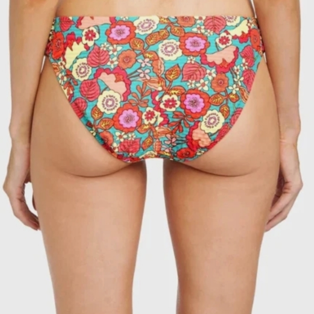 Robin Piccone Bibi Bandeau And Cheeky Bottoms - Picture 2 of 6